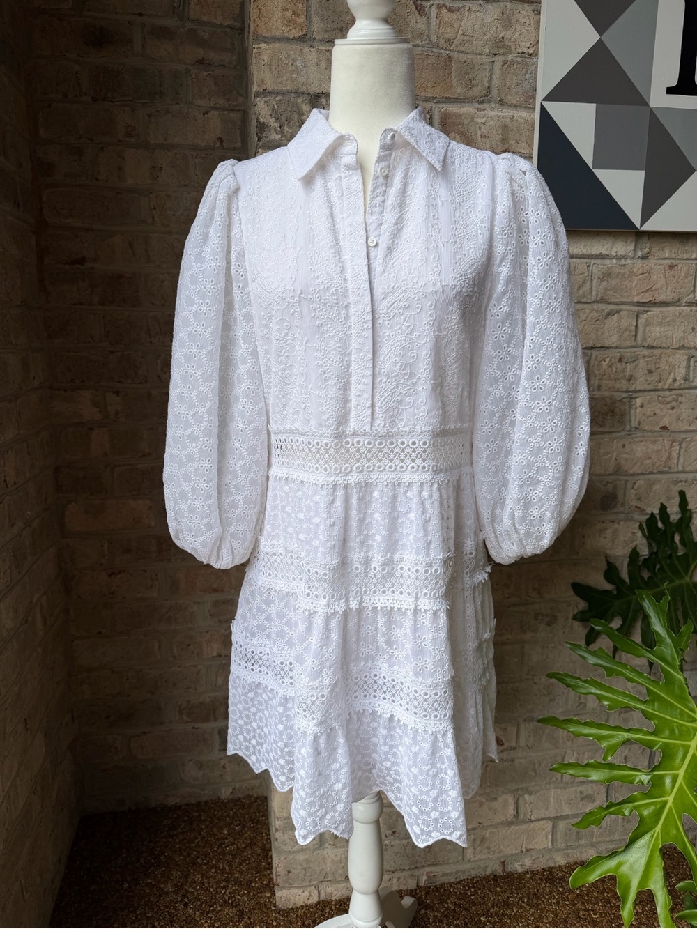 Alice + Olivia Blakesley Jacquard Mini Dress in White Women’s Size 4 - Picture 3 of 6